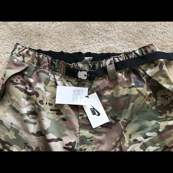 NEW Nike NikeLab Shorts Cargo Camo Green Mens XL - Picture 8 of 8